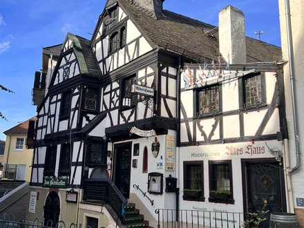 Traditionsreiches 3-Sterne Hotel in Assmannshausen - optional mit zusätzl. Gästehaus erwerbbar