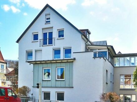 Moderne, vermietete Dachgeschoss-Maisonette-Wohnung mit 3 Zimmern zentral in Leutkirch im Allgäu
