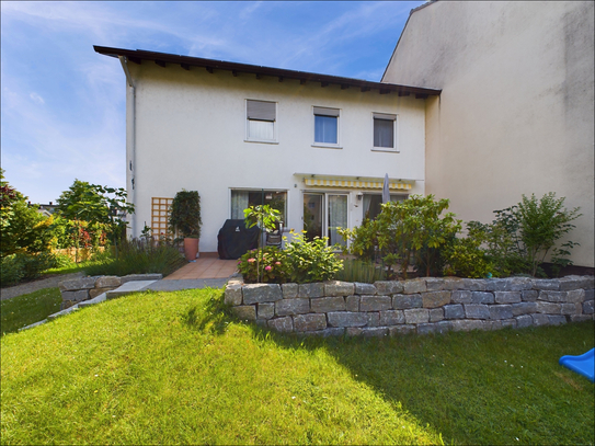 Modernisiertes Einfamilienhaus mit EBK und Garten in Nilkheim