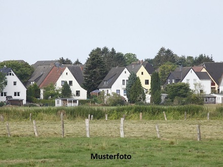 Einfamilienhaus mit Garage - provisionsfrei