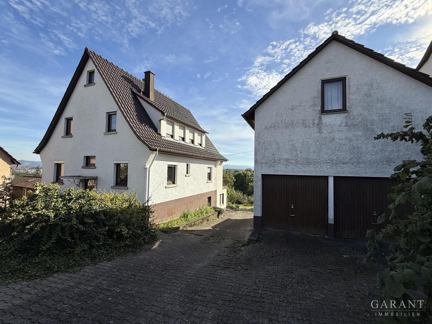 Ihr Zuhause im Grünen: Großes Grundstück, Ruhe & Weitblick in Tübingen-Pfrondorf! – 72074 Tübingen, 72074 Tübingen – Vorschaubild 5