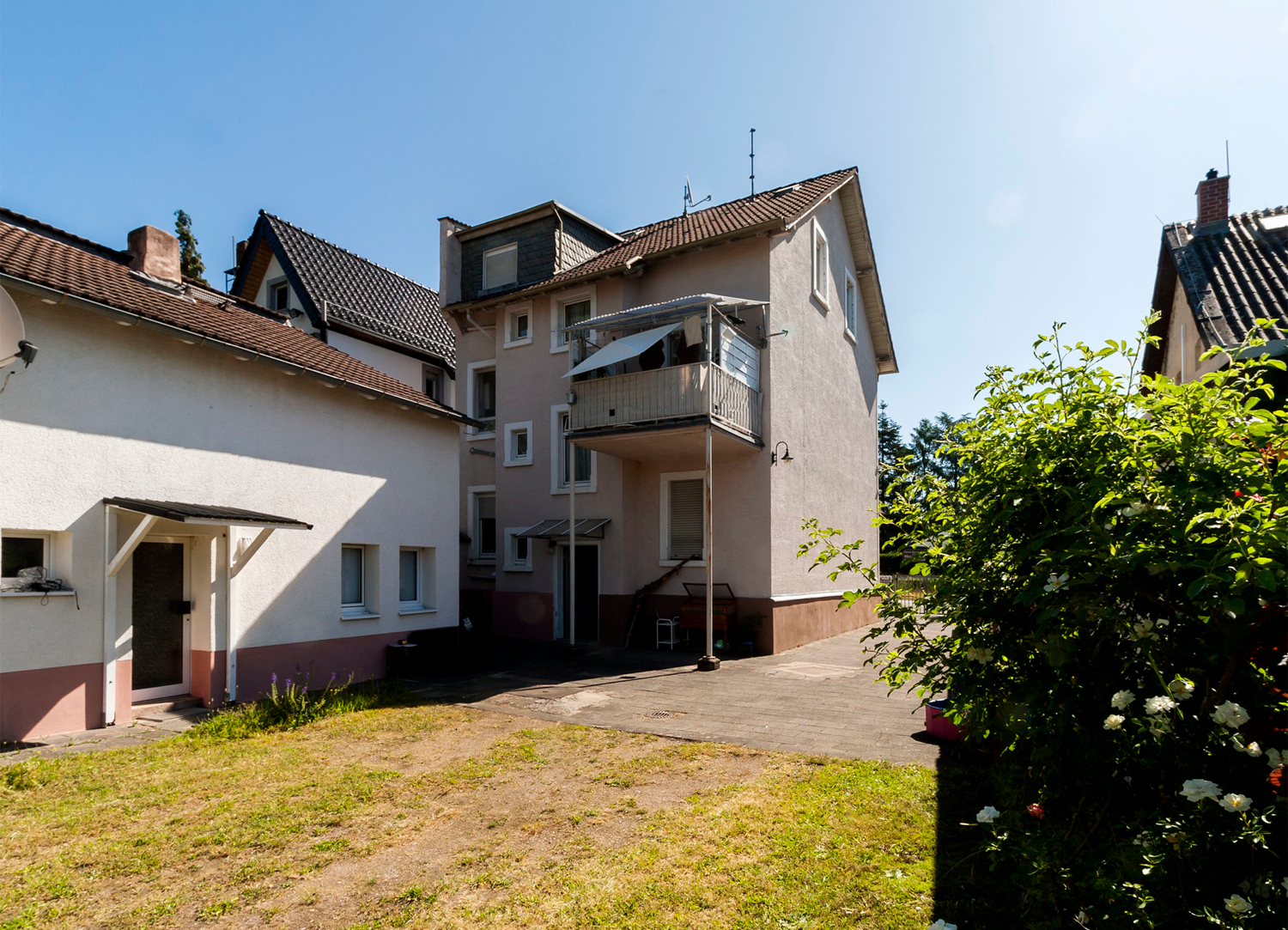 Stilvolles 3 FH-Wohnhaus mit Nebengebäude auf großem Grundstück Darmstadt – 64297 Darmstadt, 64297 Darmstadt – Vorschaubild 4