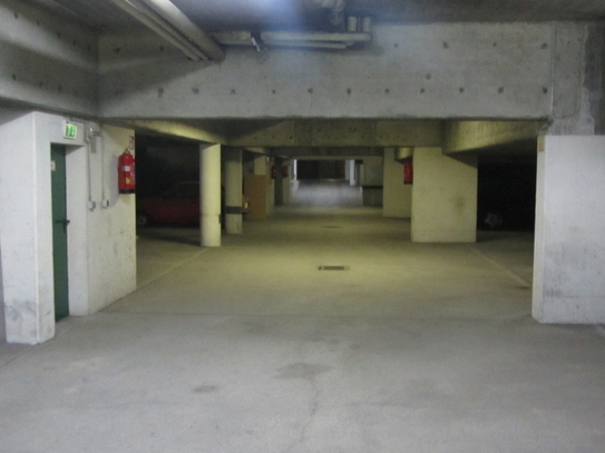 10 -15 Tiefgaragenparkplätze in Salzburg/Maxglan!