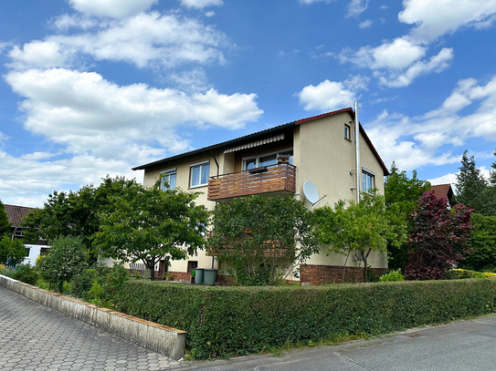 Charmantes Zweifamilienhaus in ruhiger Lage von Beiersdorf bei Coburg – Gepflegt und familienfreundlich! Eigennutzung m…