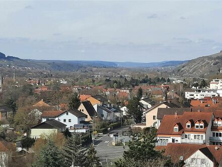 Mehrfamilienhaus mit Fernblick in Veitshöchheim