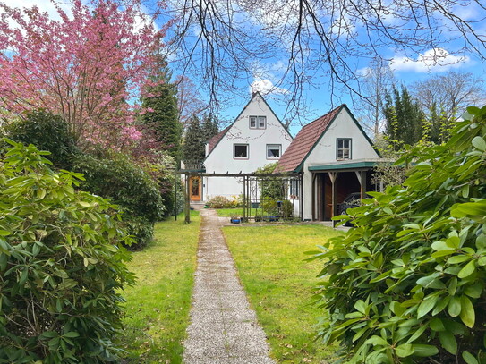 PURNHAGEN-IMMOBILIEN - Einfamilienhaus auf großem Grundstück in gesuchter Wohnlage von St. Magnus!