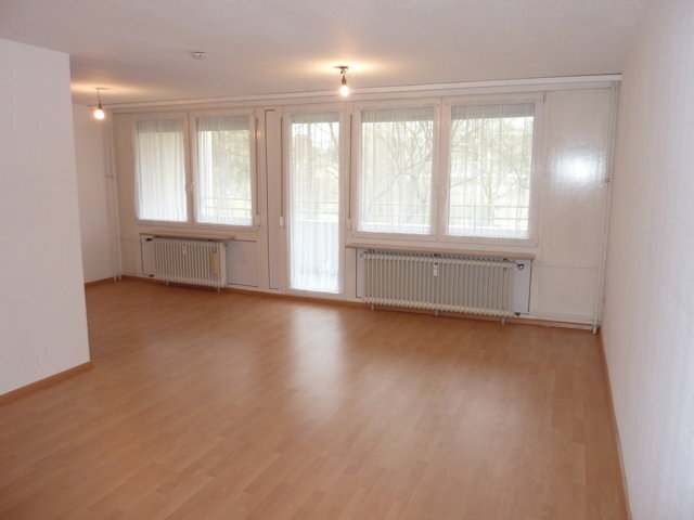 Großzügige 4,5 Zimmer Wohnung in ruhiger Lage von Sindelfingen mit Balkon und Garagenbox - Foto 3