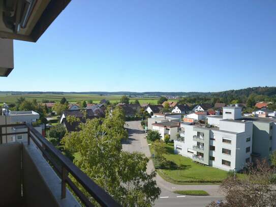 Gepflegte 3 Zimmer Wohnung mit tollem Ausblick auf dem beliebten Biberacher Mittelberg