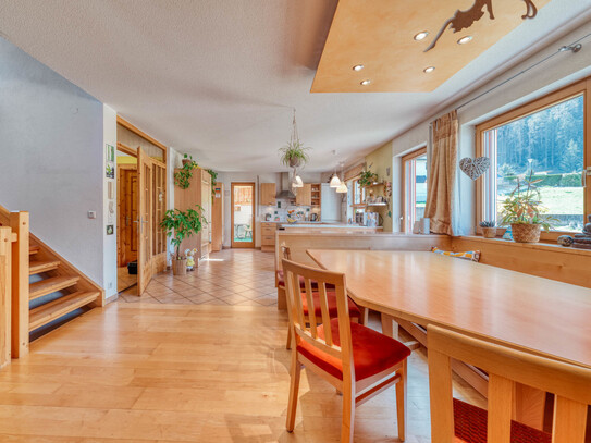 Naturliebhaber aufgepasst! Großzügiges Haus mit Garten zum Wohlfühlen in Pfunds zu verkaufen!