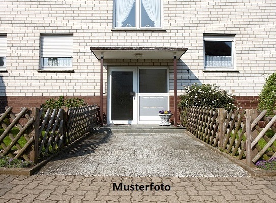 Einfamilienhaus mit Terrasse und Wintergarten