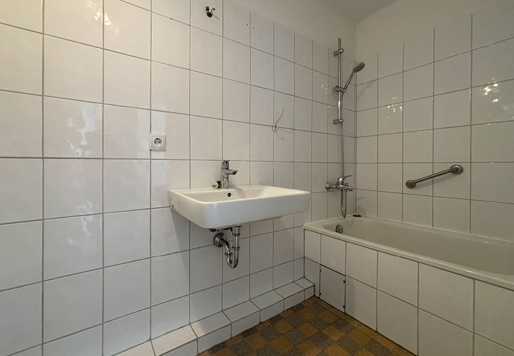 Wohnen in Peterswerder: Renovierte 2-Zimmer-Wohnung in begehrter Lage - Foto 3