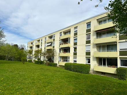 Großzügige helle 4-Zimmer-Wohnung mit Balkon