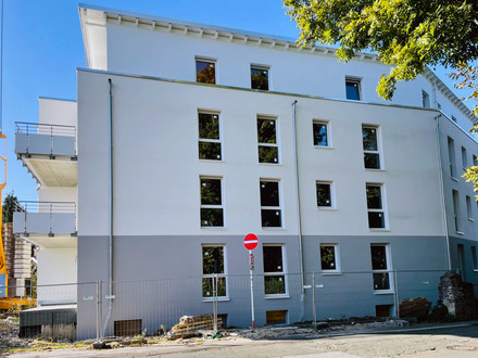 Viel Raum zum Wohlfühlen = Neubau-Eigentumswohnung im EG mit Terrasse und Garten