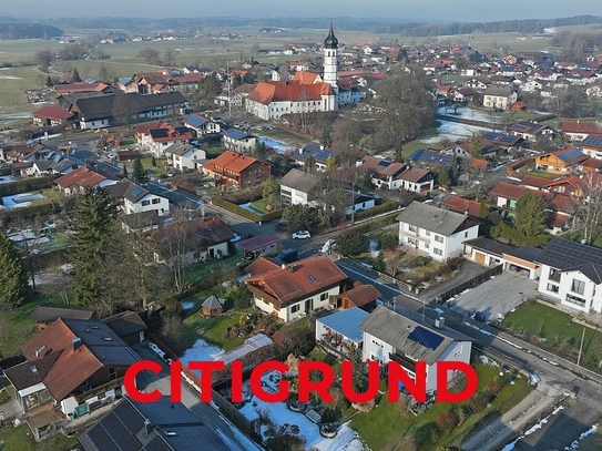 Tuntenhausen-Beyharting - Großes, familienfreundliches Anwesen mit sonnigem Garten und Swimmingpool