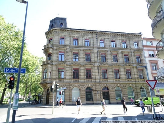 Arbeiten in prominenter Lage im denkmalgeschützen Altbau, klimatisiert!