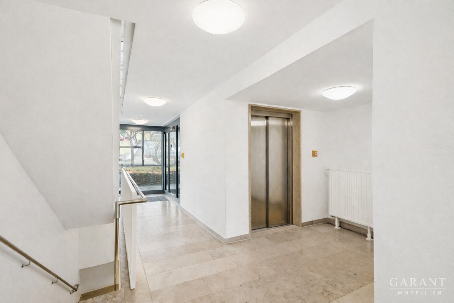 Ein Zuhause zum Wohlfühlen: Moderne 2 Zimmer-Wohnung mit sonniger Terrasse und kleinem Garten! – 86165 Augsburg, 86165 Augsburg – Vorschaubild 3
