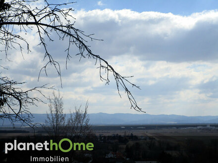 Sonniger Baugrund mit Ausblick in Bad Fischau