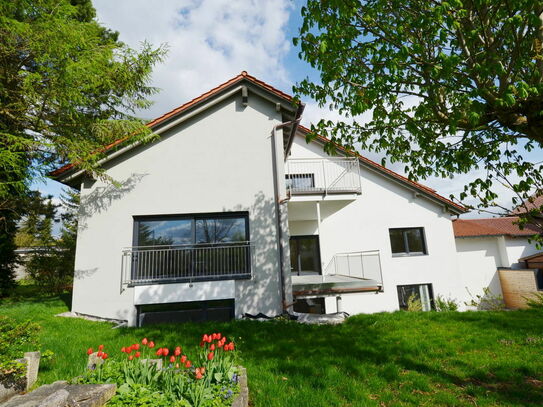 Moderne, kernsanierte 4,5-Zi. Eigentumswohnung mit Garten und Garagenstellplatz in Blaustein-Herrlingen