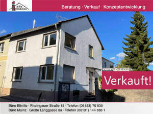 Doppelhaushälfte + kleines Hinterhaus mit Hof und Doppelgarage in Johannisberg