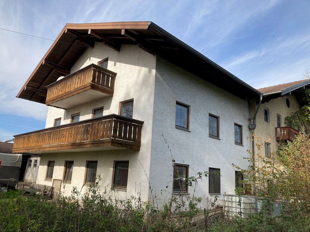 Bereit für neue Ideen! Leerstehendes Bauernhaus auf großzügigem Grundstück – 83301 Traunreut, 83301 Traunreut – Vorschaubild 5