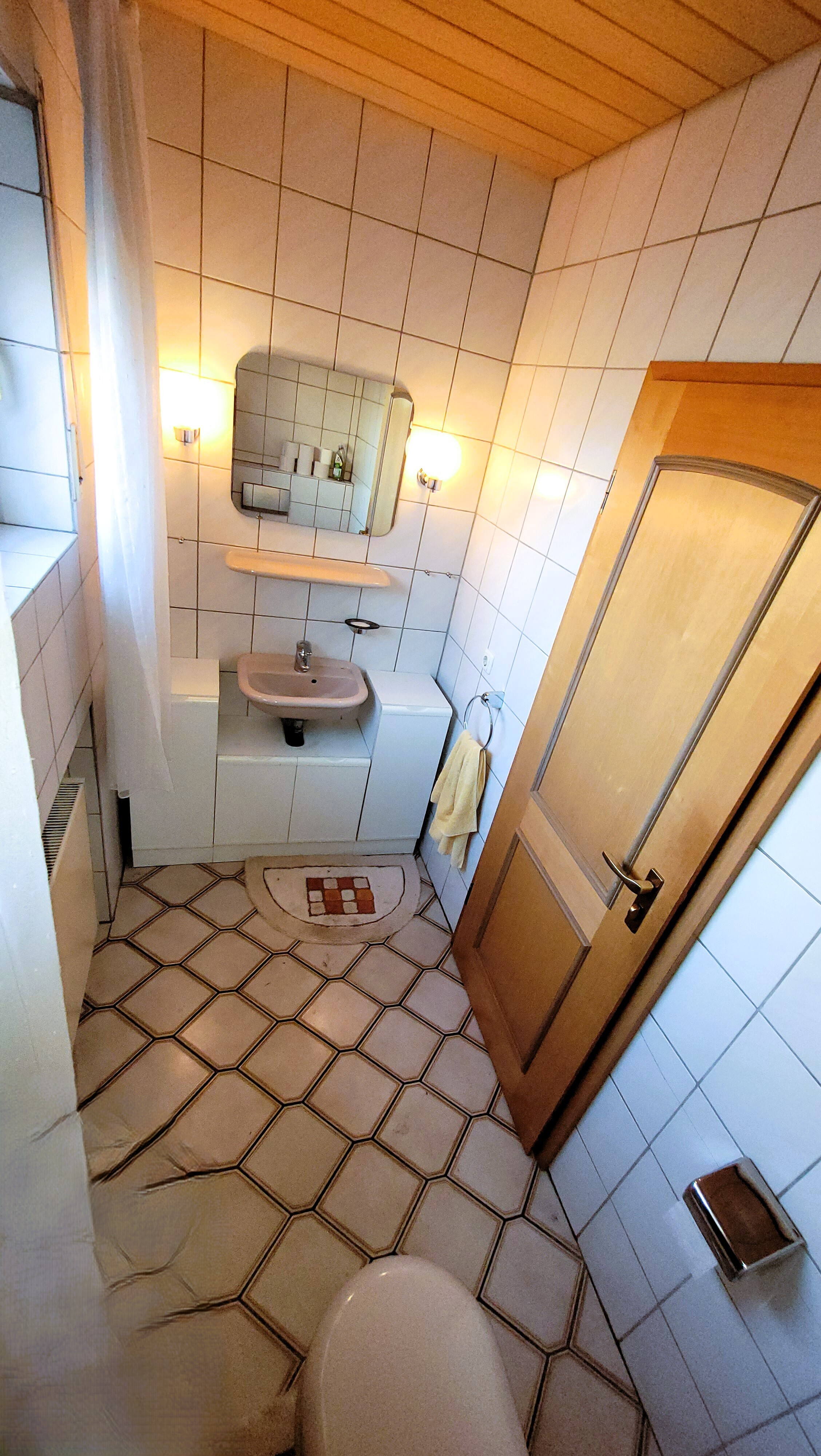 Viel Fläche in gutem Zustand – 65428 Rüsselsheim am Main, 65428 Rüsselsheim am Main – Vorschaubild 5