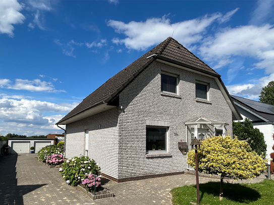 Stuhr-Blocken, Nähe Silbersee! Freistehendes Einfamilienhaus mit Wintergarten und Doppelgarage.