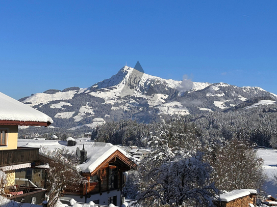 Miete: Möbliertes Neubau Chalet in Ausblicklage und unmittelbarer Pistennähe