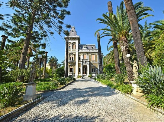 Wunderschöne Epochenvilla in Sanremo