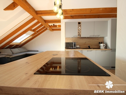 BERK Immobilien - moderne 2,5-Zimmer-Dachgeschosswohnung in Röllbach