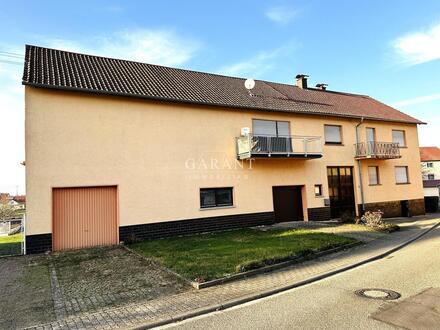 *Charmantes Einfamilienhaus mit Anbau und Scheune in Bottenbach*