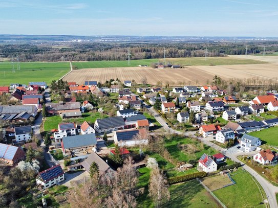 Schöne Wohnung, abseits vom Lärm, Hektik und Stress mit ca. 300 m² Grundstück