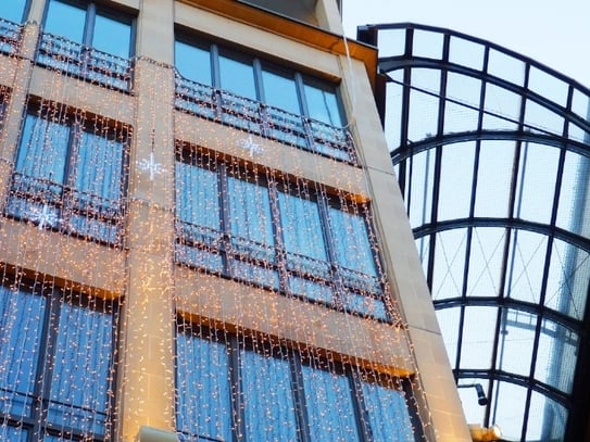 Unweit dem Marienplatz ... Arbeiten mit Blick auf die Fußgängerzone