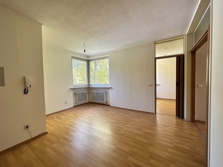 Gute Gelegenheit! 4-Zimmer Wohnung mit Balkon, Tiefgarage und Fahrstuhl / Pilgramsroth Coburg