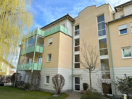 Barrierefrei Zweizimmerwohnung mit 2 Balkone in Altötting mit Anschluss an betreutes Wohnen