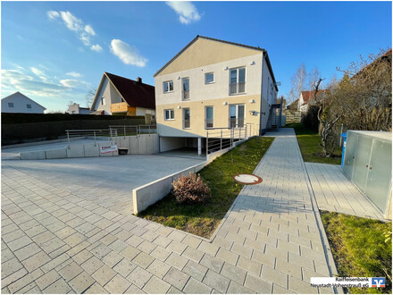 Ideale Kapitalanlage - Helle und neuwertige Eigentumswohnung incl. Küche in kleiner Wohnanlage