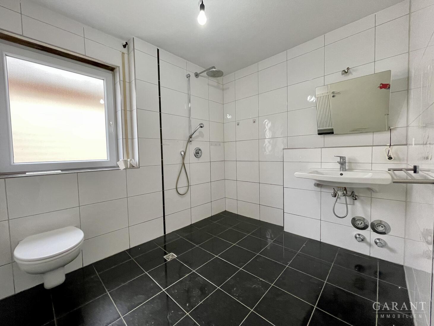 * Alle unter einem Dach * gemeinsames Wohnen mit eigener Privatsphäre! * – 88046 Friedrichshafen, 88046 Friedrichshafen – Vorschaubild 6