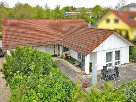 Entspanntes Wohnen für die Familie: Modernes Haus mit Sauna und großzügigem Garten