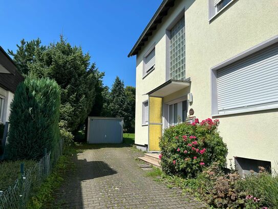 2 Familienhaus mit Garage !!