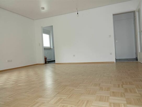 HN-BIBERACH: modern renov. 2 ZI. EG-Wohnung mit Balkon!