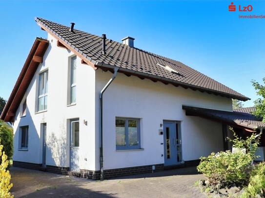 Junges Einfamilienhaus mit vielen Extras in toller Lage