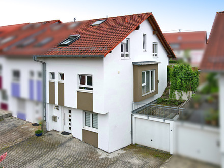 Reizendes Reiheneckhaus mit Kamin sucht Sie!