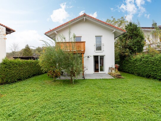 AIGNER - Freistehendes, neuwertiges Einfamilienhaus in familienfreundlicher Lage von Starnberg
