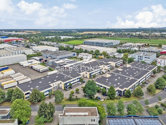 Hallenflächen im Gewerbepark Neuss | Rampen + ebenerdige Tore | Provisionsfrei