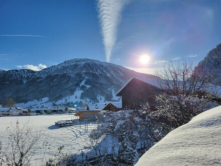 DHH mit herrlichem Bergblick