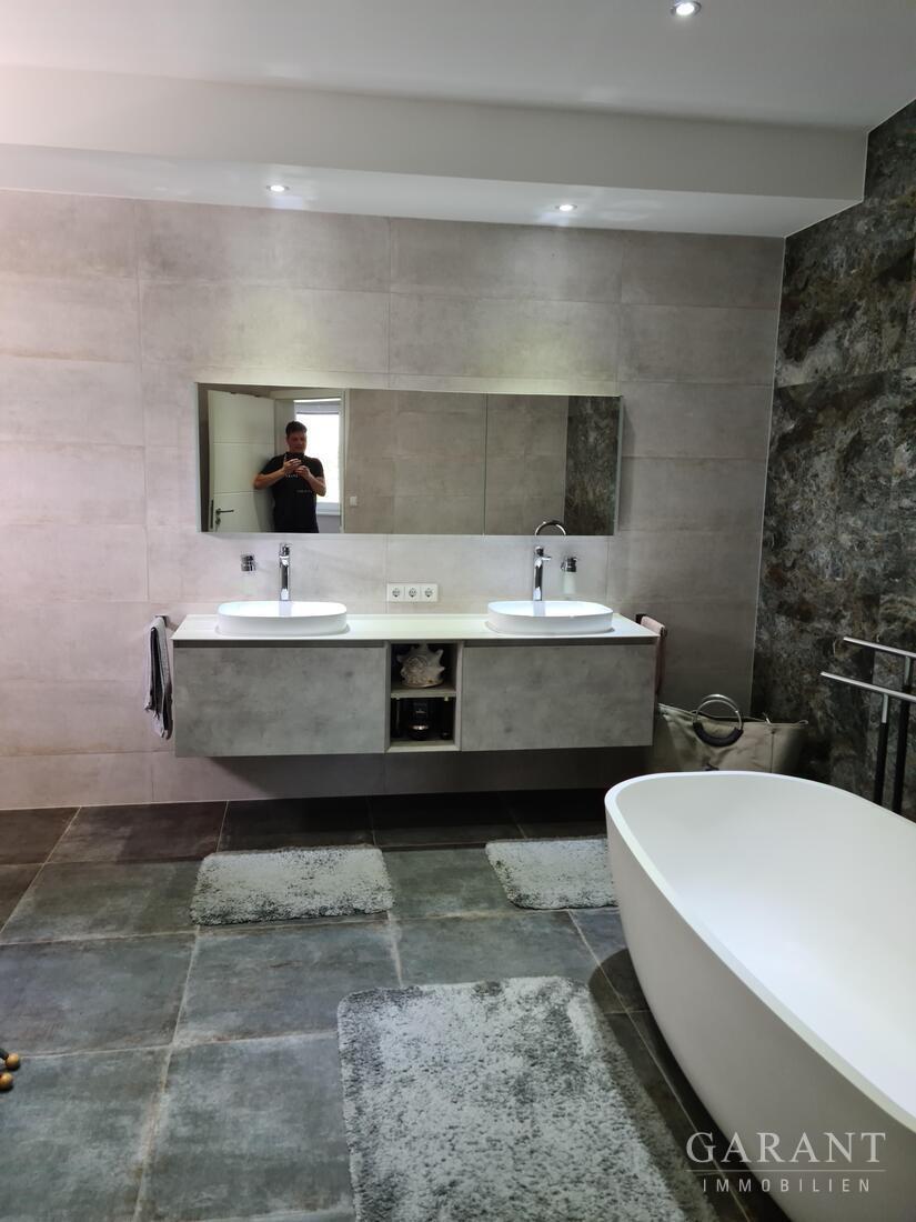 Villa mit Pool plus Showroom und komplett erneuerte Werkstatt – 77971 Kippenheim, 77971 Kippenheim – Vorschaubild 23