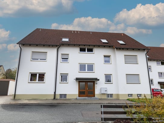 Dachgeschosswohnung mit Loggia in Südausrichtung – ideal für zukünftigen Eigenbedarf