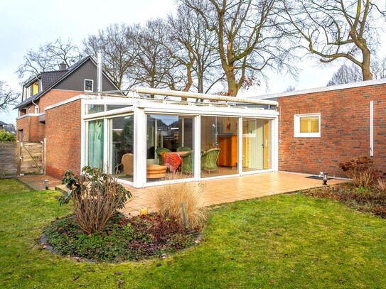 Flachdachbungalow mit Teilkeller und Garage in Sackgassenendlage