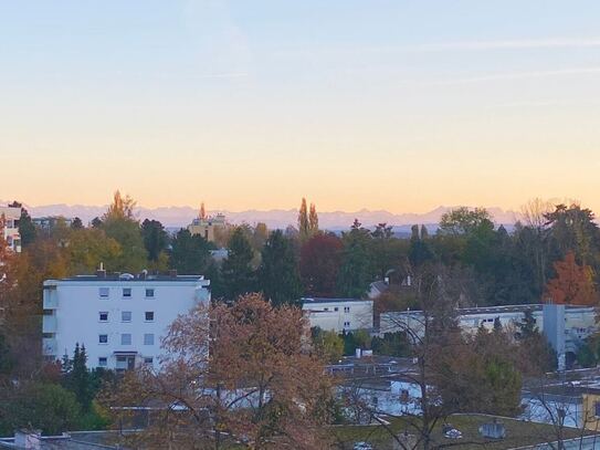 mit schöner Weitsicht großzügige 4 Zimmer Eigentumswohnung