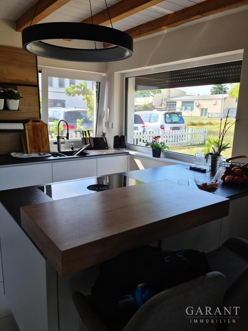 Villa mit Pool plus Showroom und komplett erneuerte Werkstatt – 77971 Kippenheim, 77971 Kippenheim – Vorschaubild 8