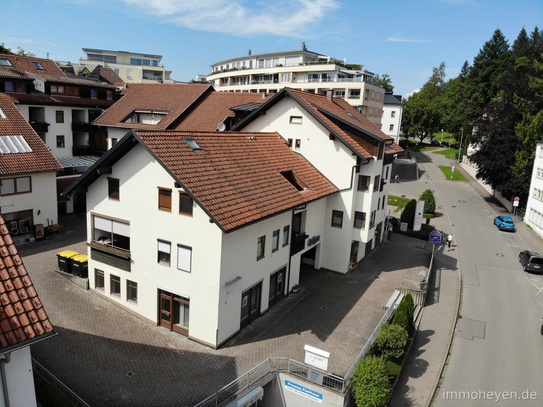 Fensterreiche, barrierefreie Erdgeschoss-Flächen in der Frauentorpassage zum Umbau zur Wohnung